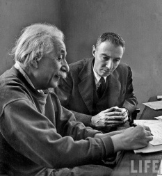 Einstein Oppenheimer